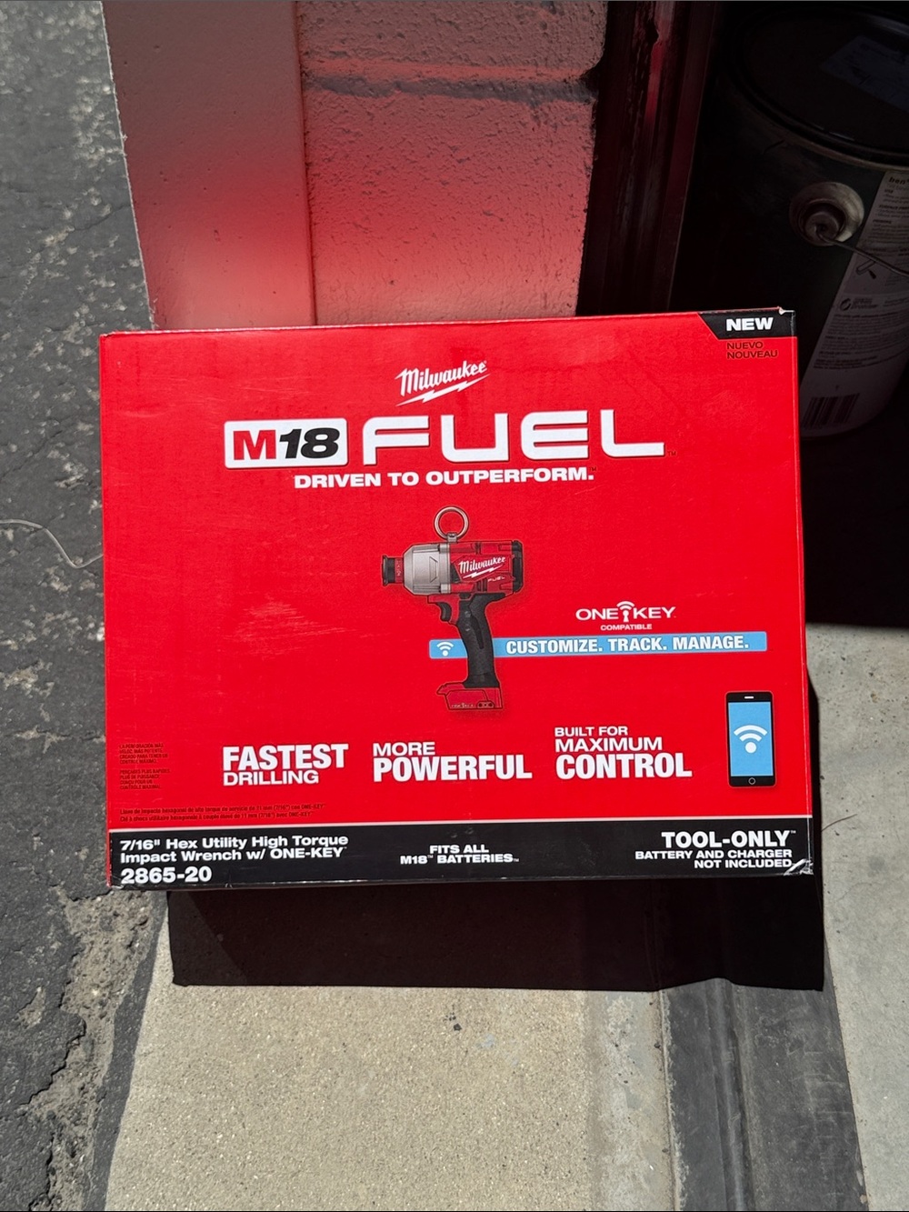Milwaukee M18 FUEL Impact Wrench - Red